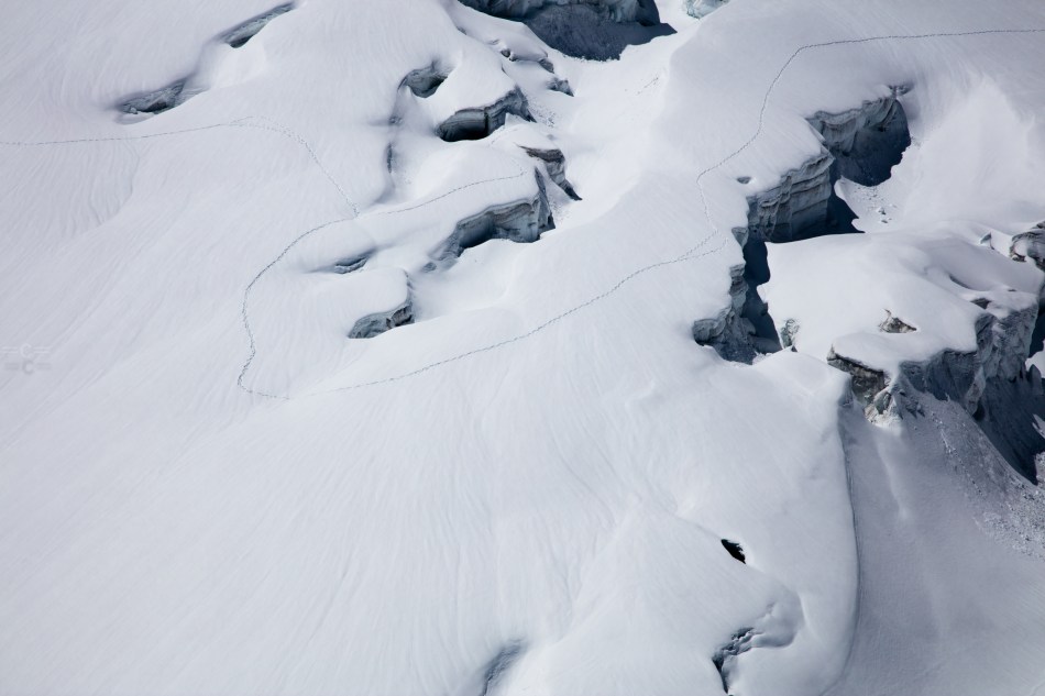 track, mont blanc, glacier, crevasse, skier