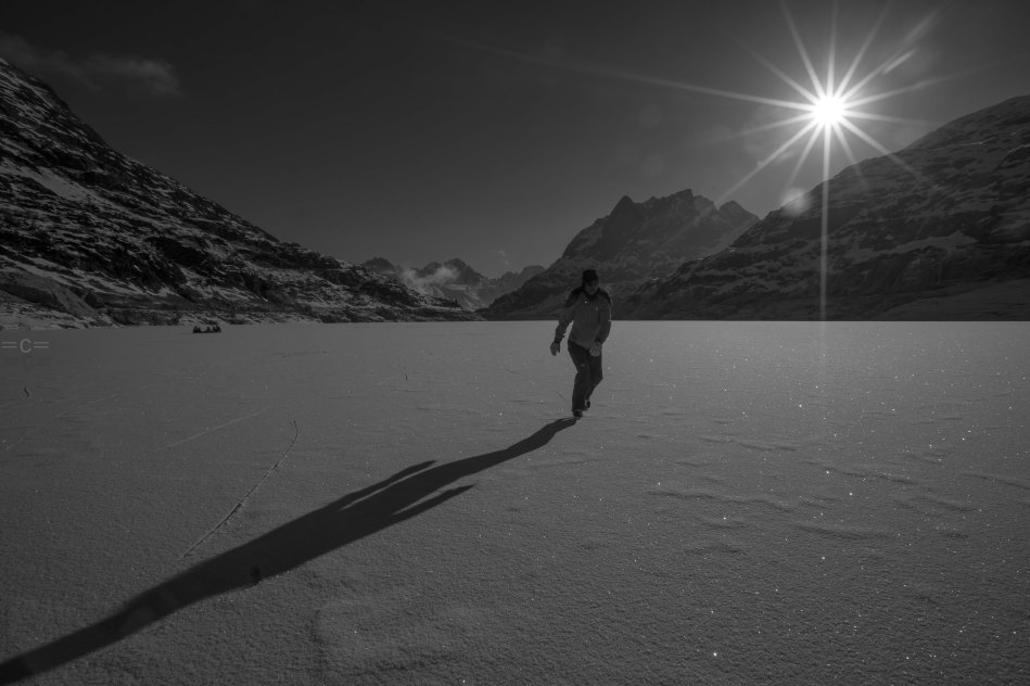 giulia monego, john minogue , emosson dam, ice skating