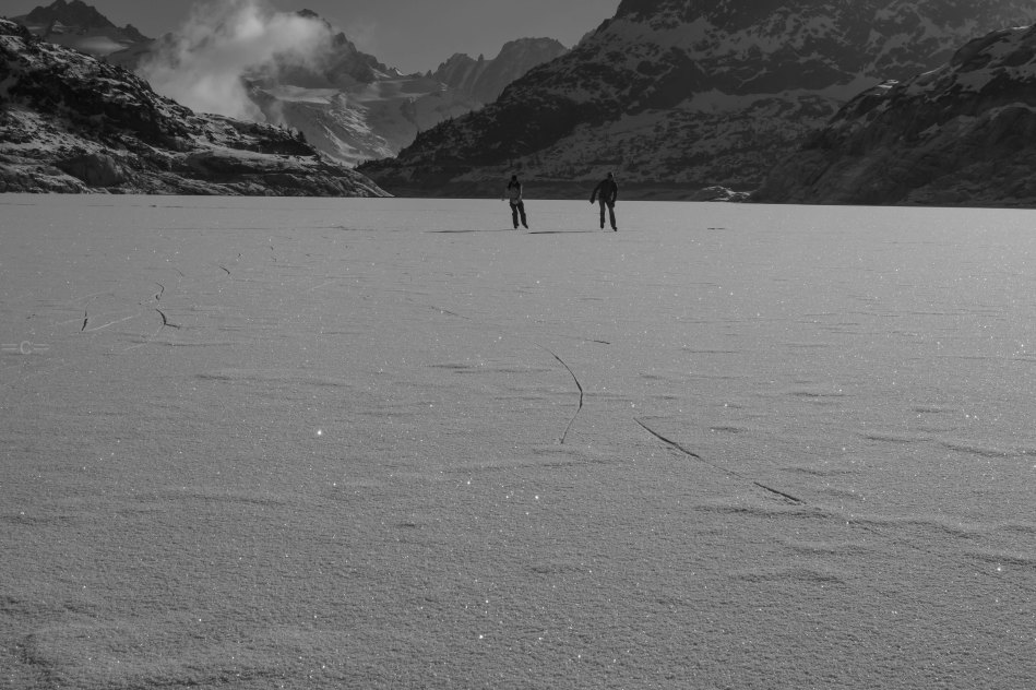 giulia monego, john minogue , emosson dam, ice skating